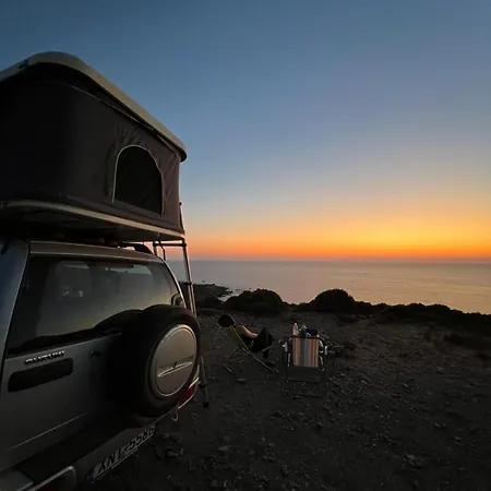 Rooftop Jeep Escape Sleep Under The Stars * Ханья (Крит)