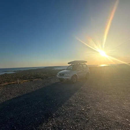 Rooftop Jeep Escape Sleep Under The Stars